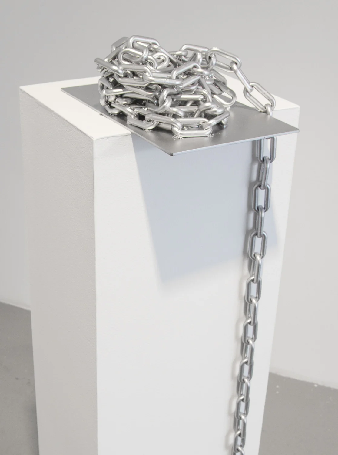 250 grams of love; 8,82 ounces of love , series: He Ain’t Heavy, He’s My Lover , 2016, 39.5 x 10.25 x 6.75 inches, plastic, paint