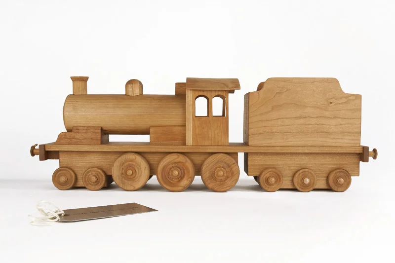 Cherrywood Locomotive with Metal Tag