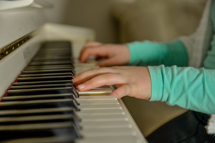 piano-3290798__480.jpg