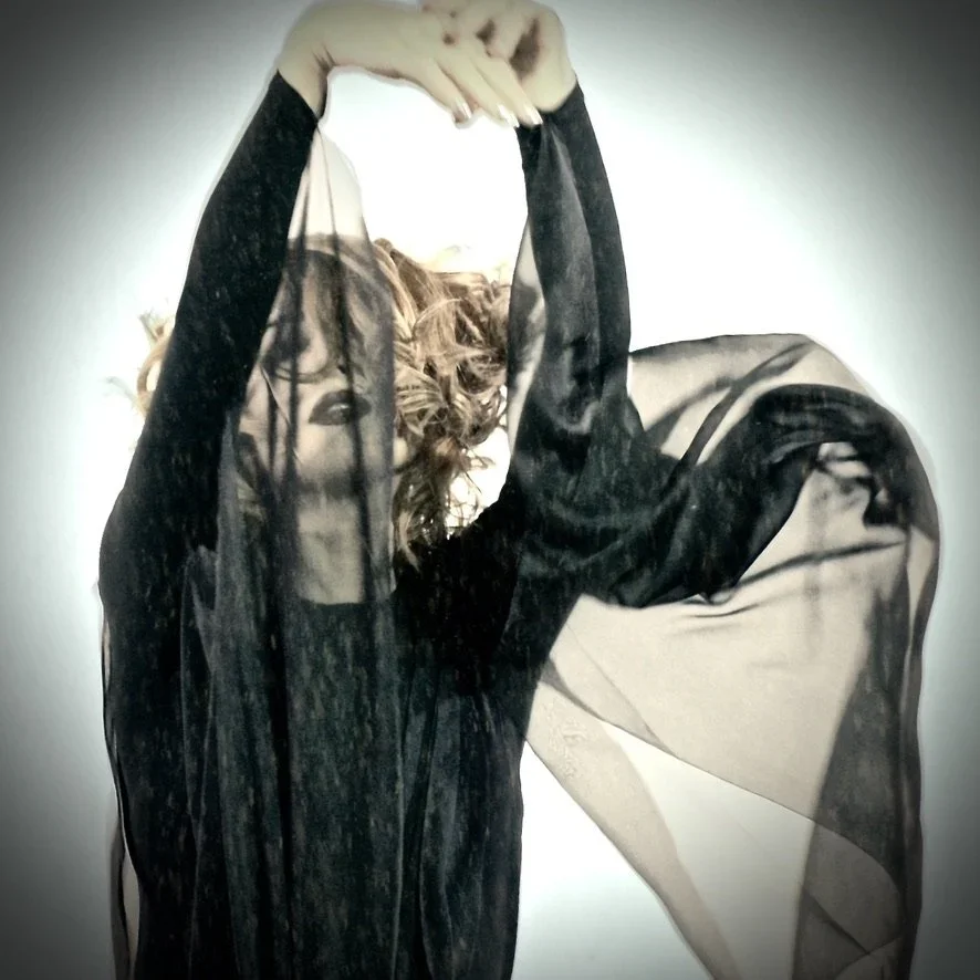 “Jarmila Xymena Gorna is an esteemed London-based 'Vocal Architect', composer, producer and songwriter. Her work resides in the intersection of high art and visceral emotion.” 