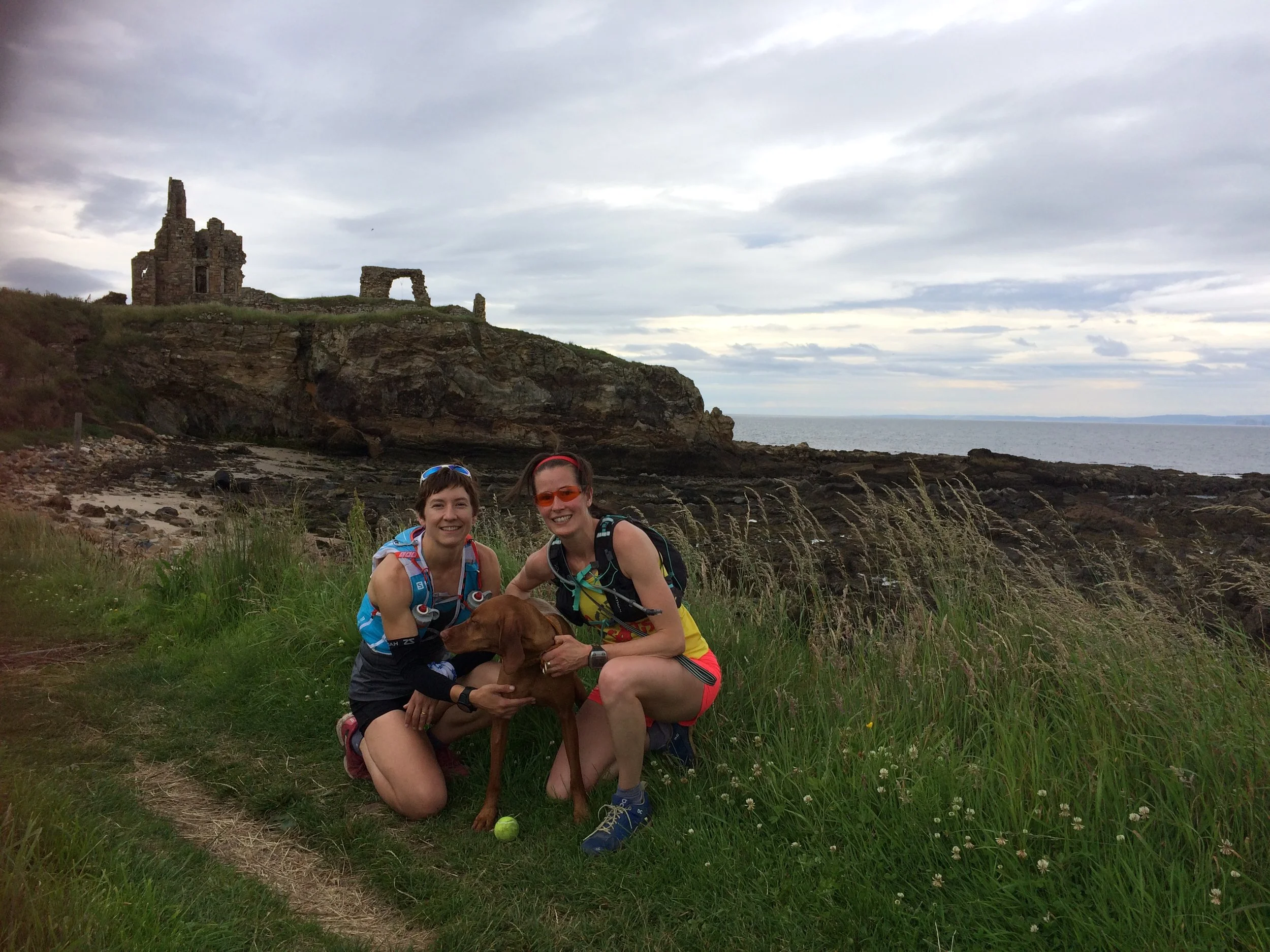 The running trio, with Newark Castle in the background