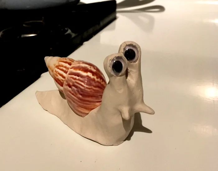 ceramic snail, by isabelle