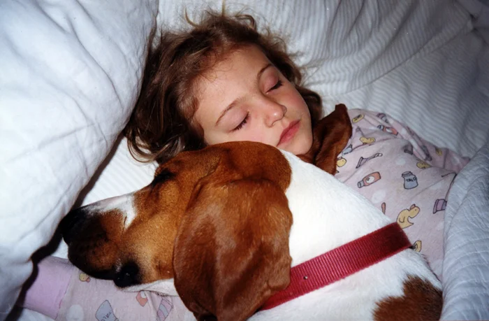 isabelle asleep with maxine-malou_adj01-small.jpg