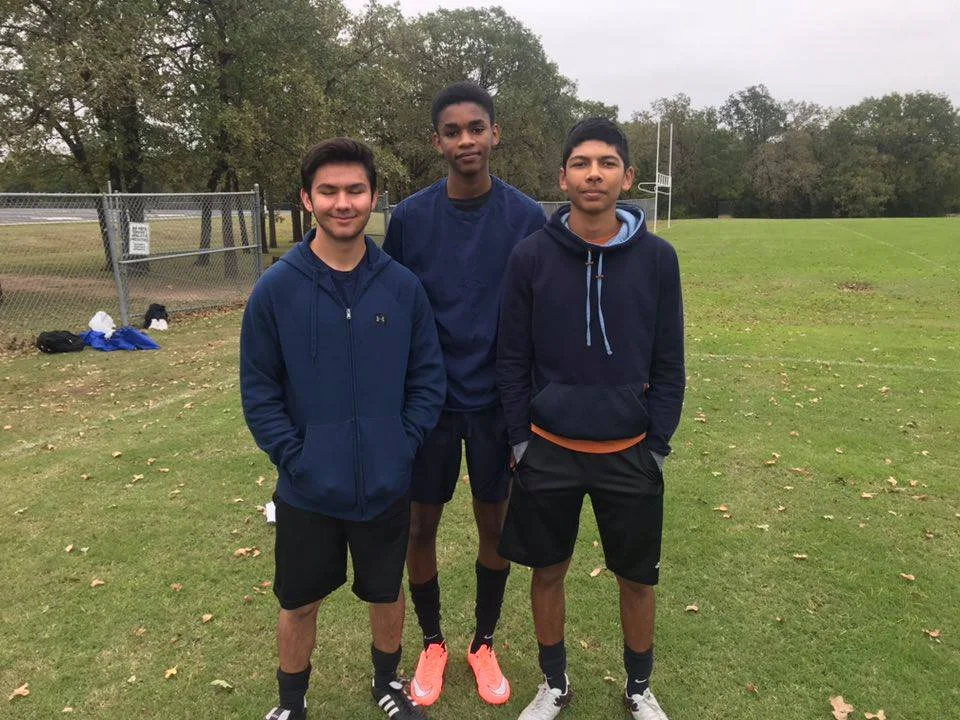 3v3_team_eyes_shut.jpg