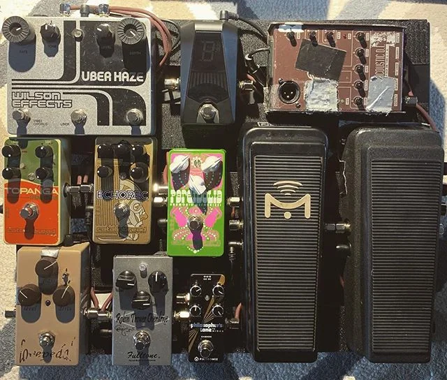 We’re just in transit to #Finland and I decided to downsize my pedalboard as a carry on. The airlines lost my gear twice this season so I figured it’s safer with me carrying it. We’ll be playing in #Tampere @womex_theworldmusicexpo and gonna hang with our sweet friends! 
#DiggingRootsTour2019
#DiggingRootsTour
 #NomadHearts 
#LiveYourRootsLoveYourRoots
Gear:
@wilsoneffects @missionengineering @catalinbread @pigtronix @korgofficial @lrbaggsofficial @fulltoneeffects @lovepedalcustomeffects