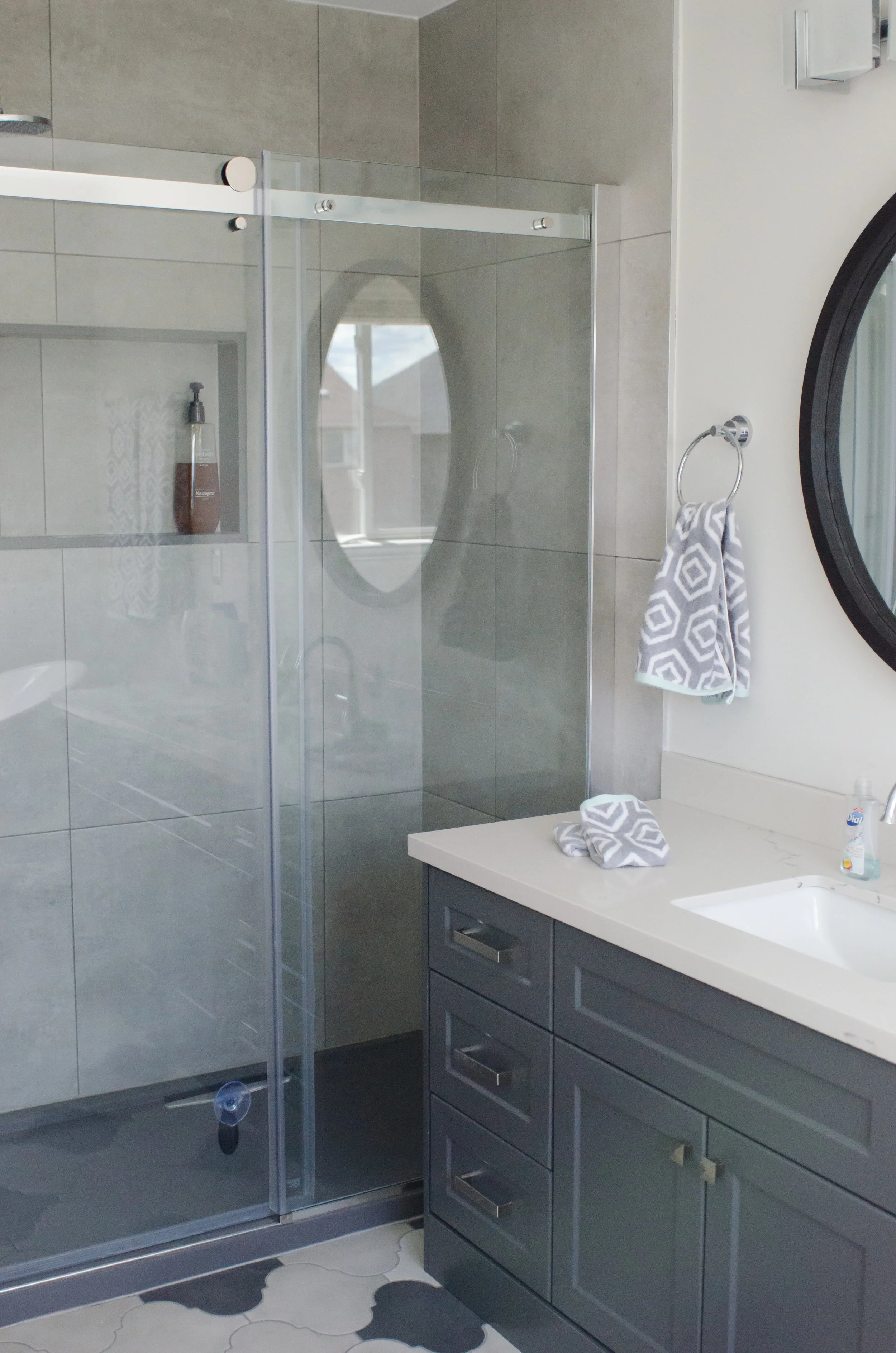 Ensuite Shower.jpg