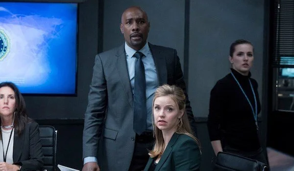 morris-chestnut-kelli-garner-the-enemy-within-an-offer-01-600x350.jpg