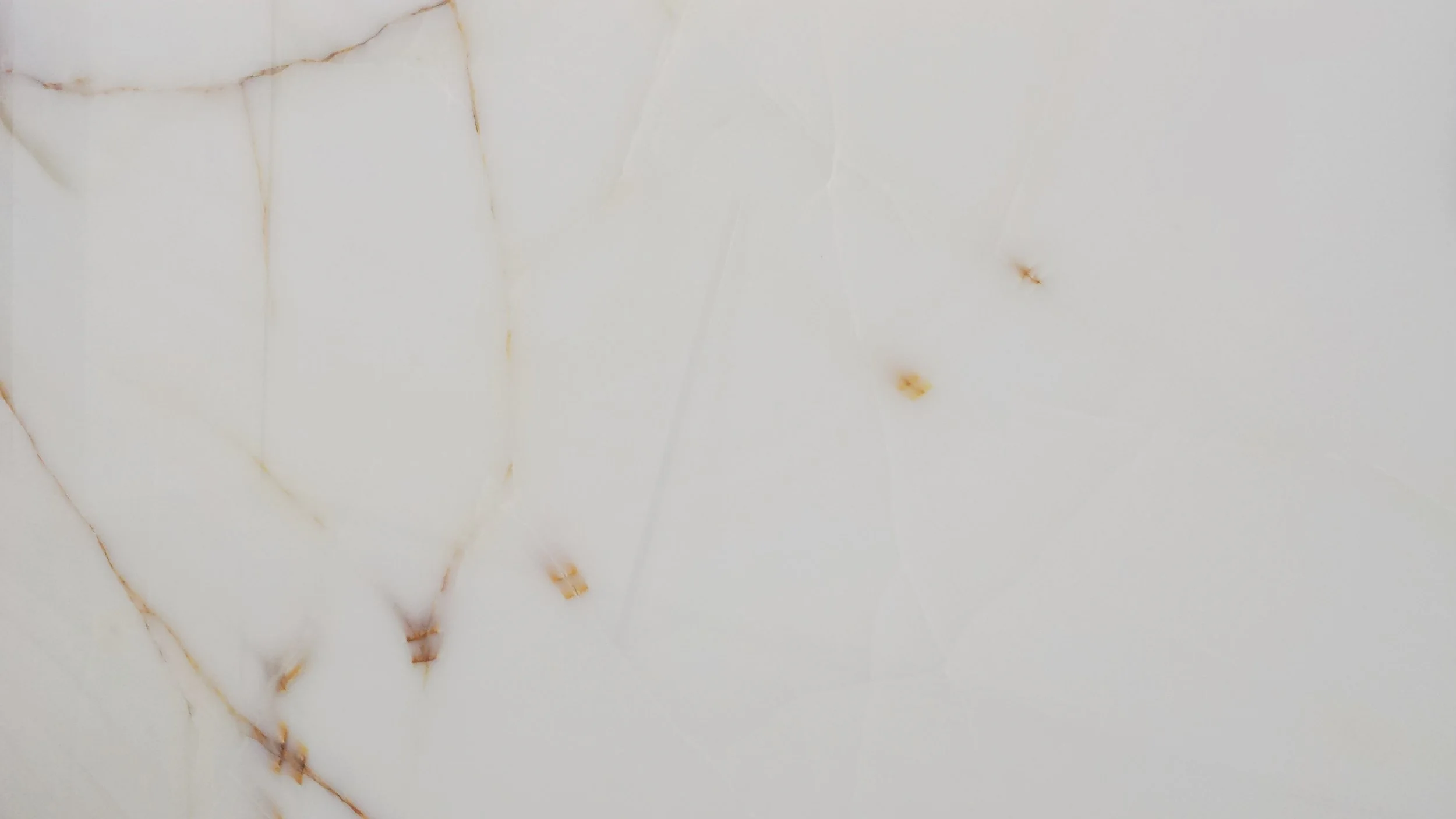 *variation in color, shade, and veining may occur.