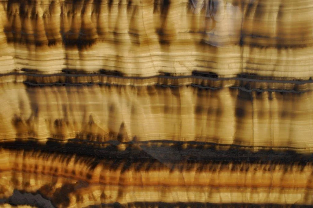 *variation in color, shade, and veining may occur.