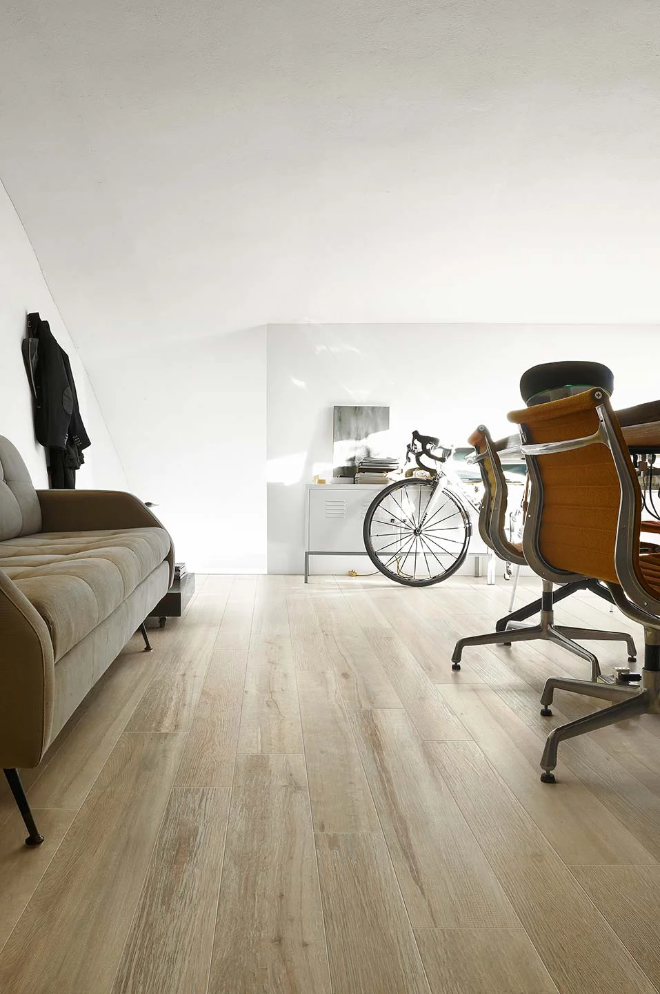 DetailsWood_-_Beige_01.jpg