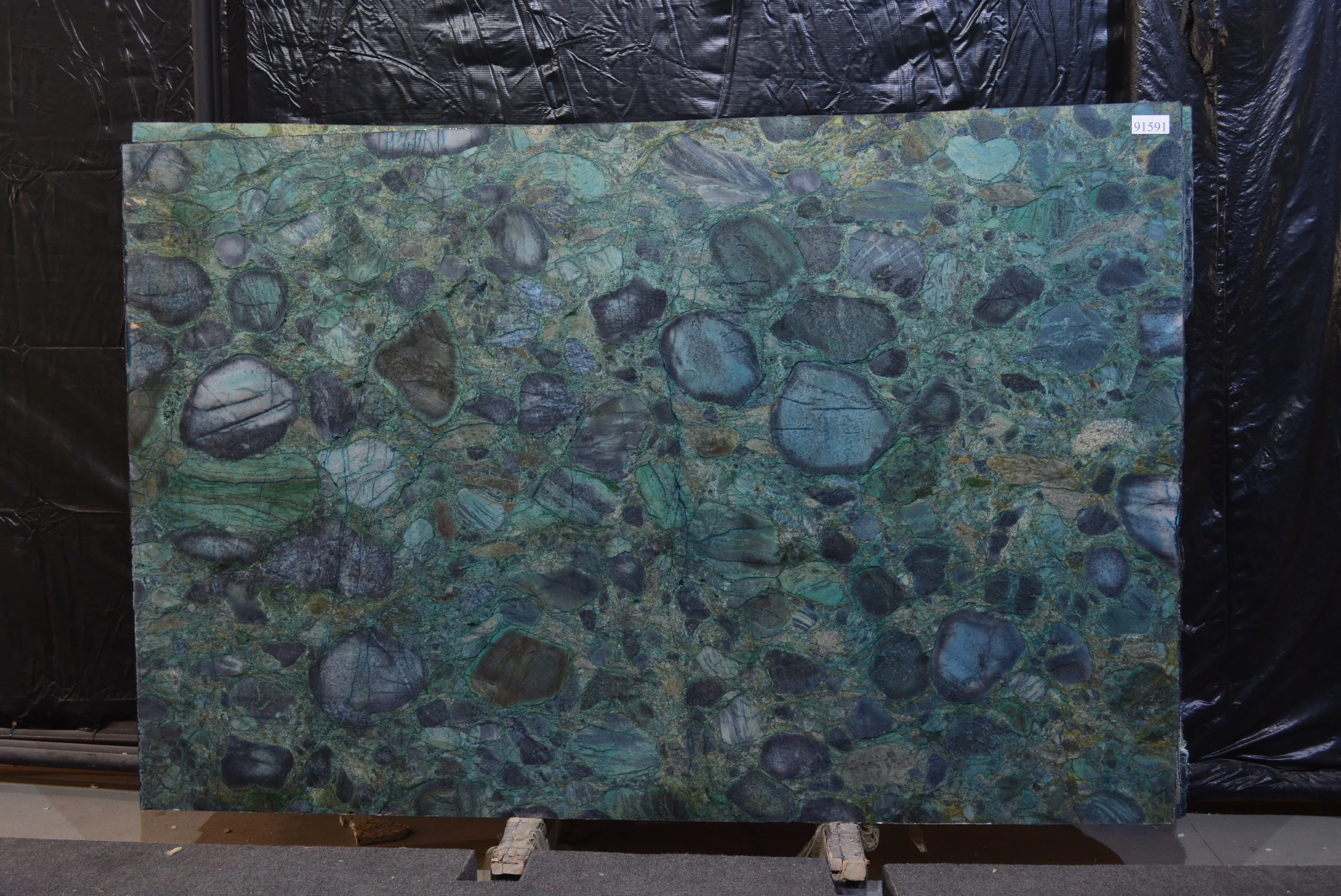 EMERALD GREEN 91591.jpg