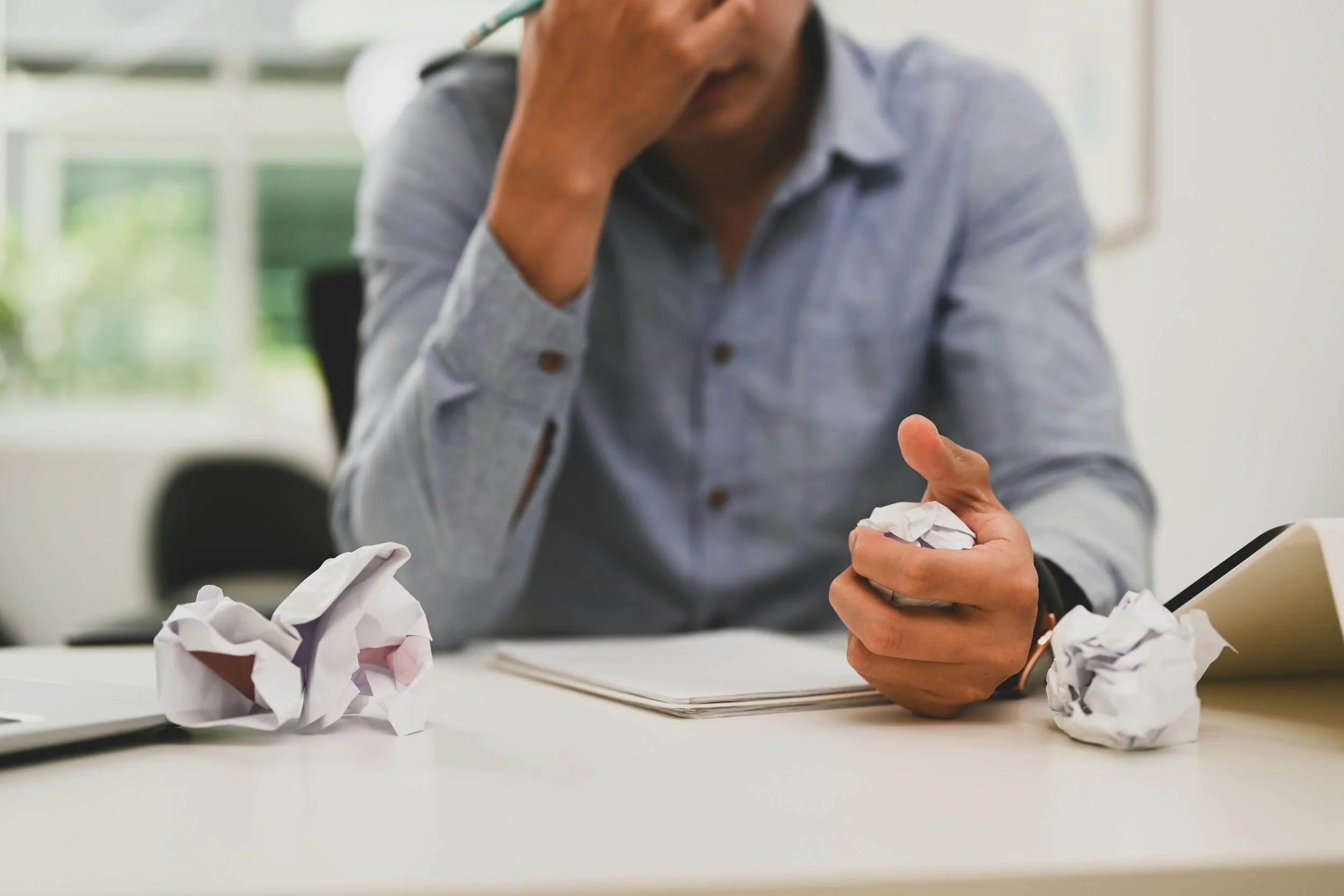 Man w Suicide Note getty-images-NqObXYNelx4-unsplash.jpg