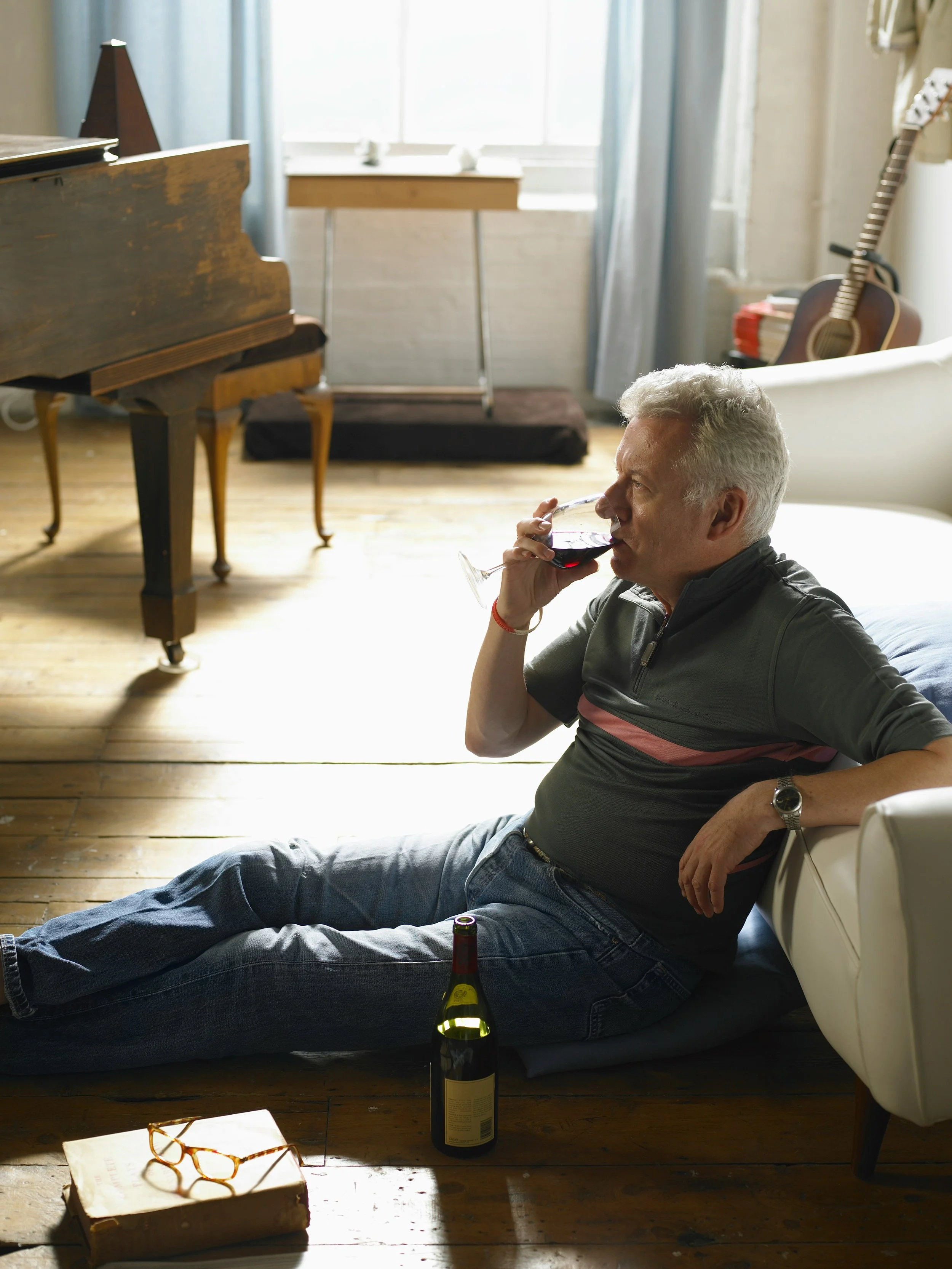 Man Drinking Alone getty-images-RkkinyhEB5Q-unsplash.jpg