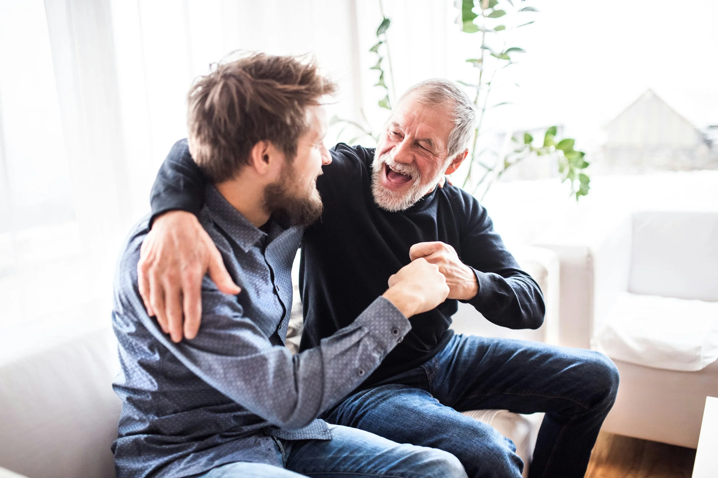 Men Enjoying Bond getty-images-2Y9qbi4RL74-unsplash.jpg