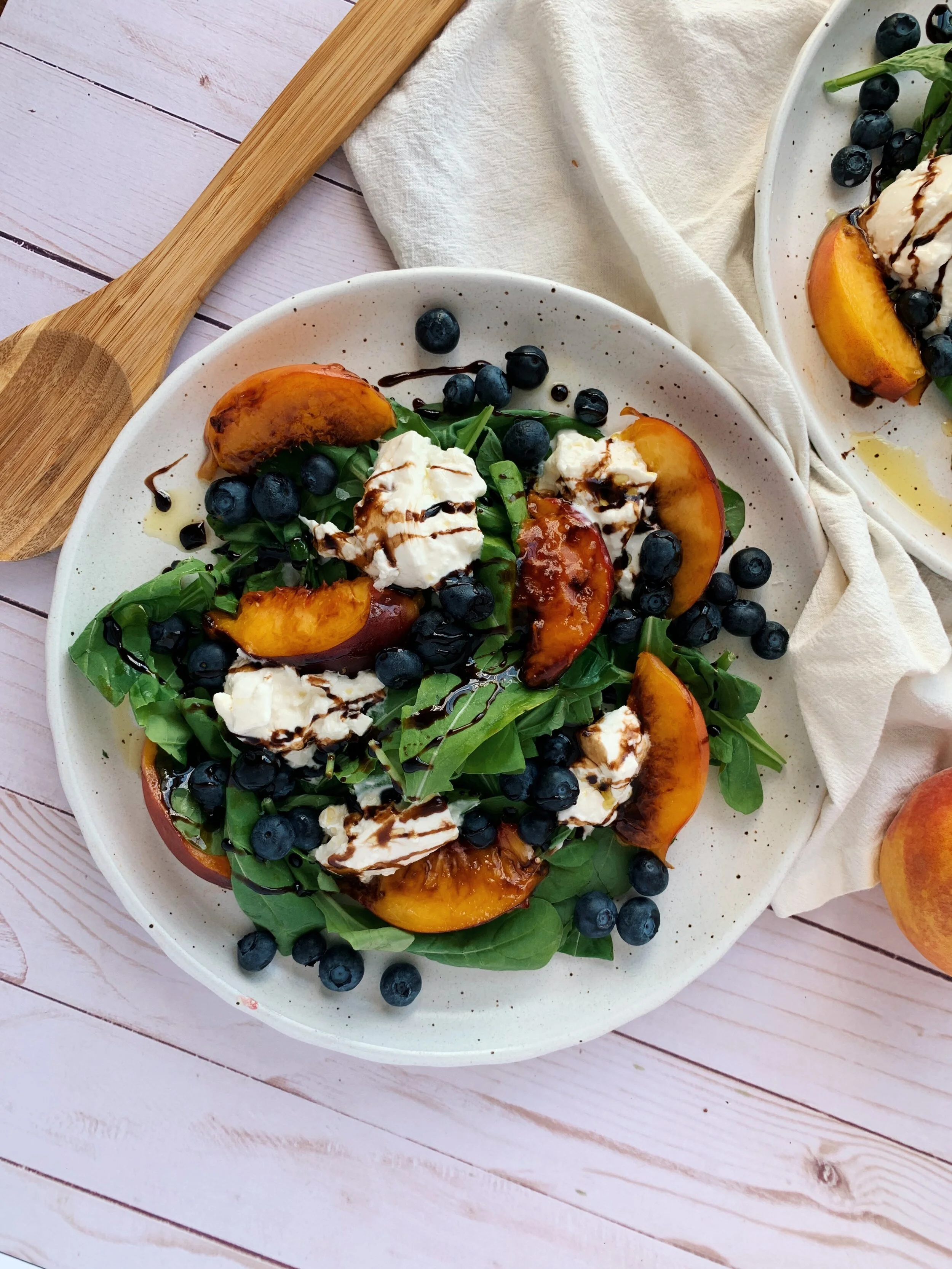 Peach Arugula Salad with Burrata and Blueberries 