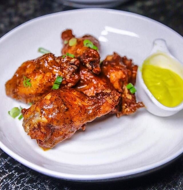 If you haven&rsquo;t tried our Peruvian Chicken wings with the really really really good yellow sauce, what are you waiting for?
#LaFoodMarketa