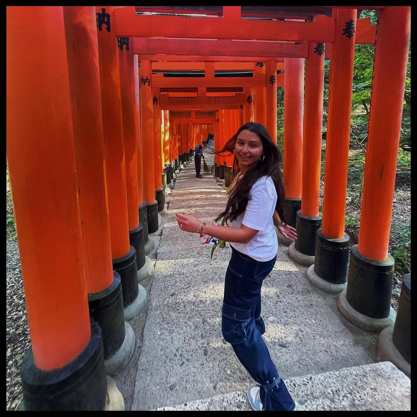 木漏れ日 &bull; komorebi &bull; sunlight filtering through the trees 

starting year 30 with a newfound appreciation for spring, tiny flower pots, saying thank you. japan welcoming me into this new decade with crustless bread, sakura blossoms holding on 