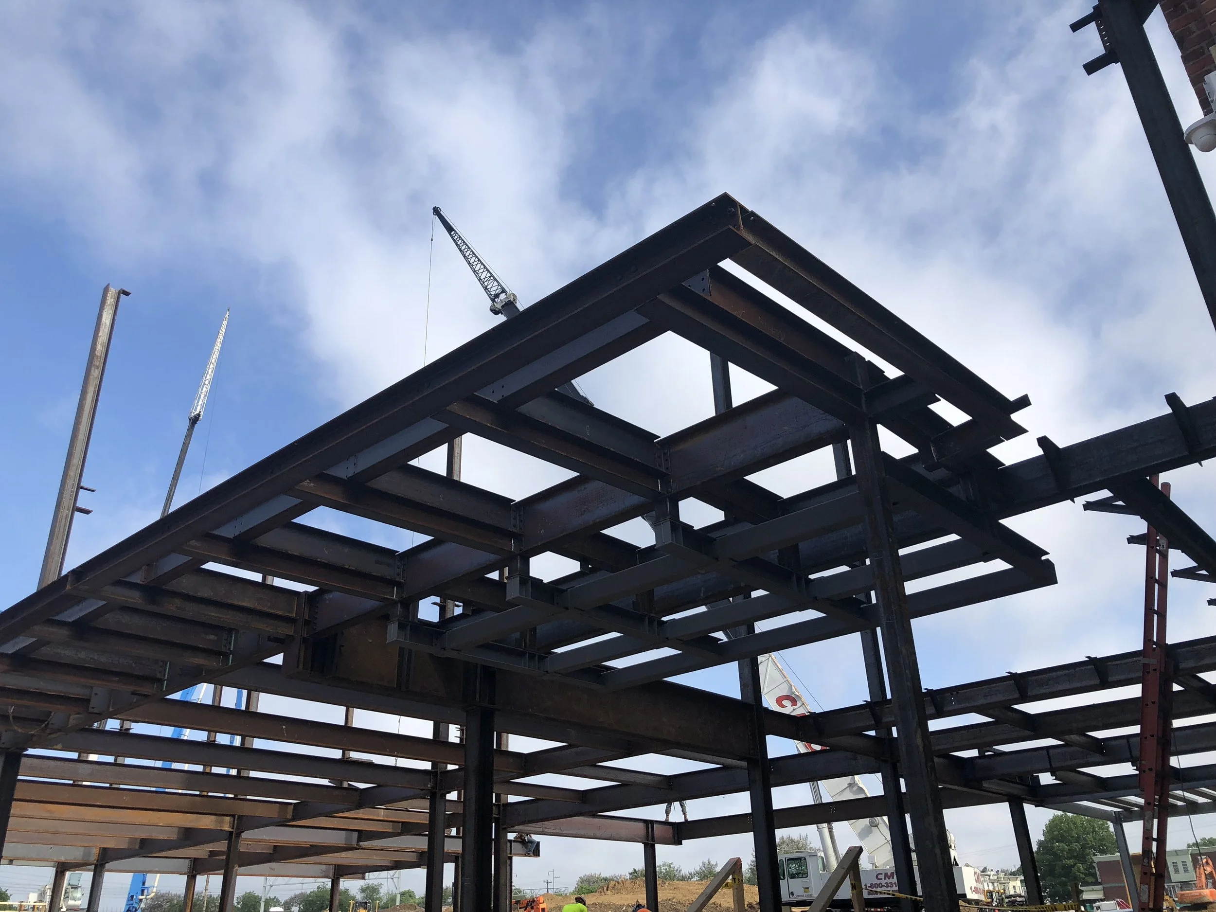 Construction "Steels" the Show