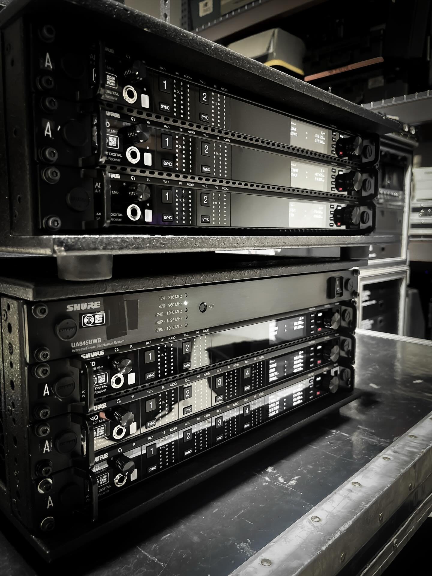 16 channel G57 Band @shure Axient Digital wireless mic system for theater production.

#axientdigital #ad4d #ad4q #shure #axient #telesonix