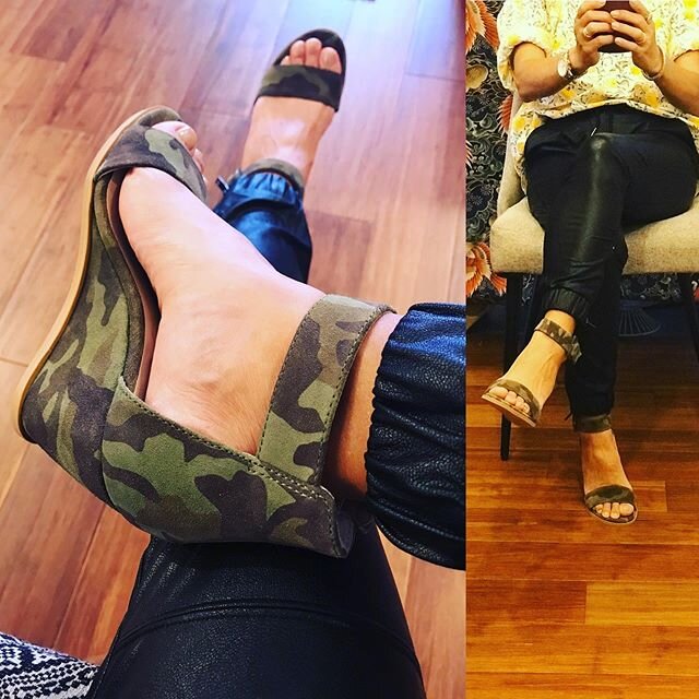Camo heels and faux leather jogger pants, tough look but paired with a flowery top softens it up🌼