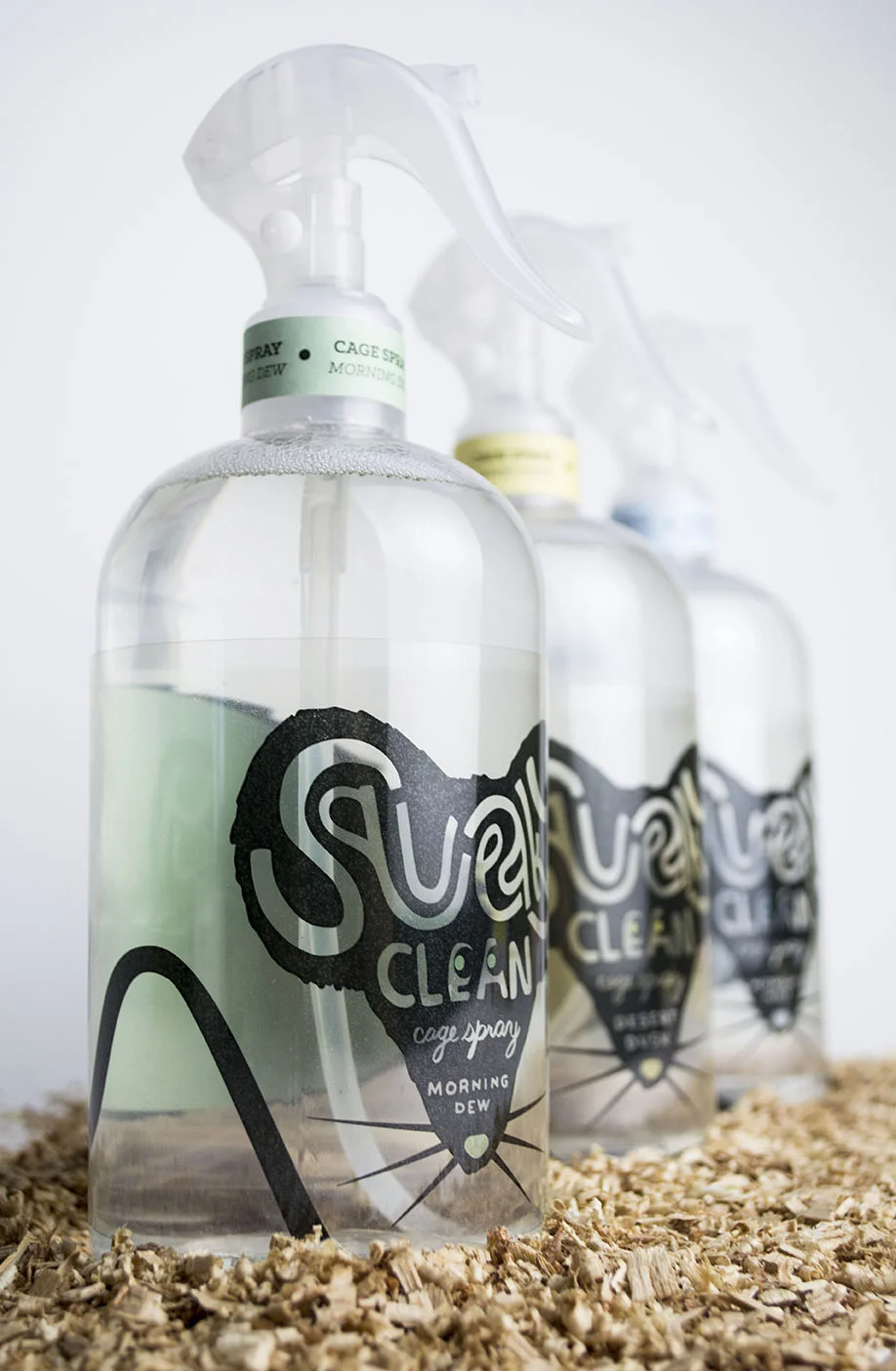  Squeak Clean is a Cage Spray for house rodents of all kinds. The company uses organic ingredients and environmental sustainability to provide pet owners with a clean product. The minimal package design represents the simplicity and transparency that