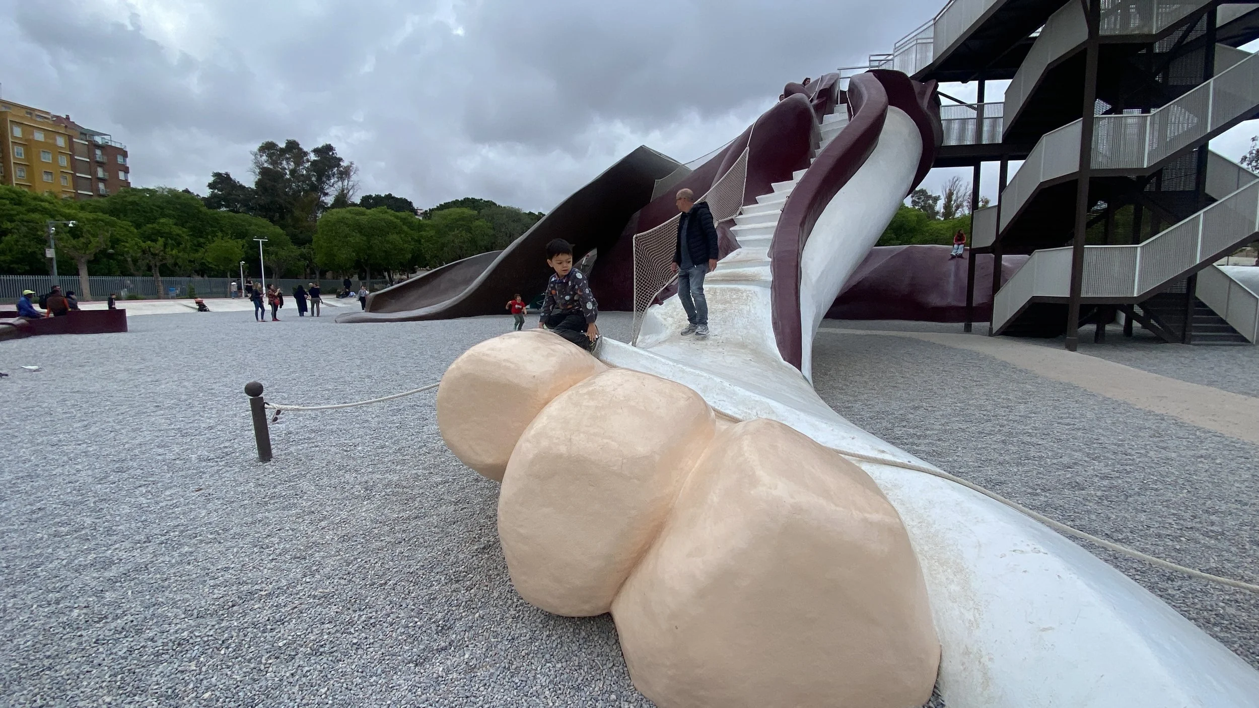 22 In Gulliver's Palm.JPG