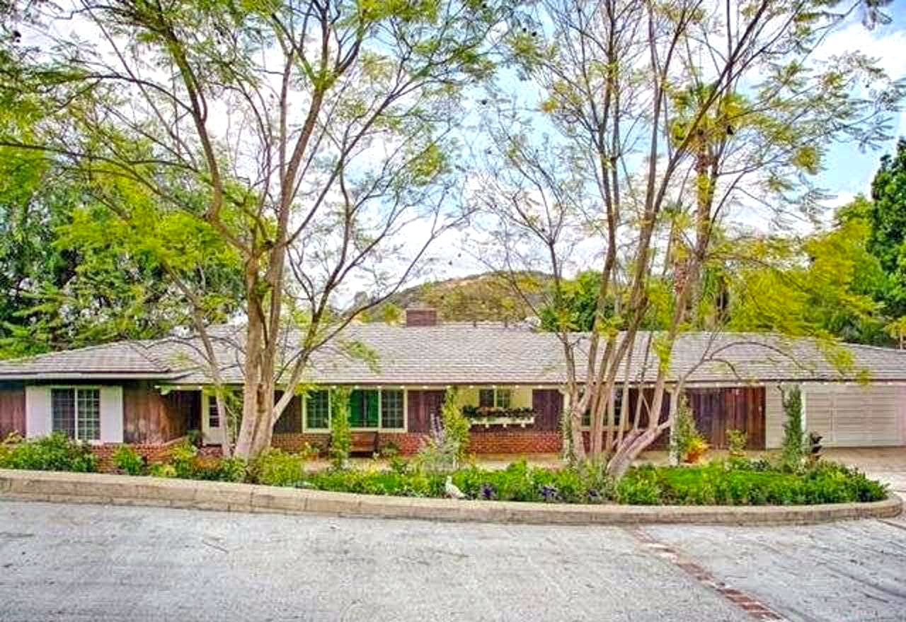 11731 El Cerro Lane, Studio City