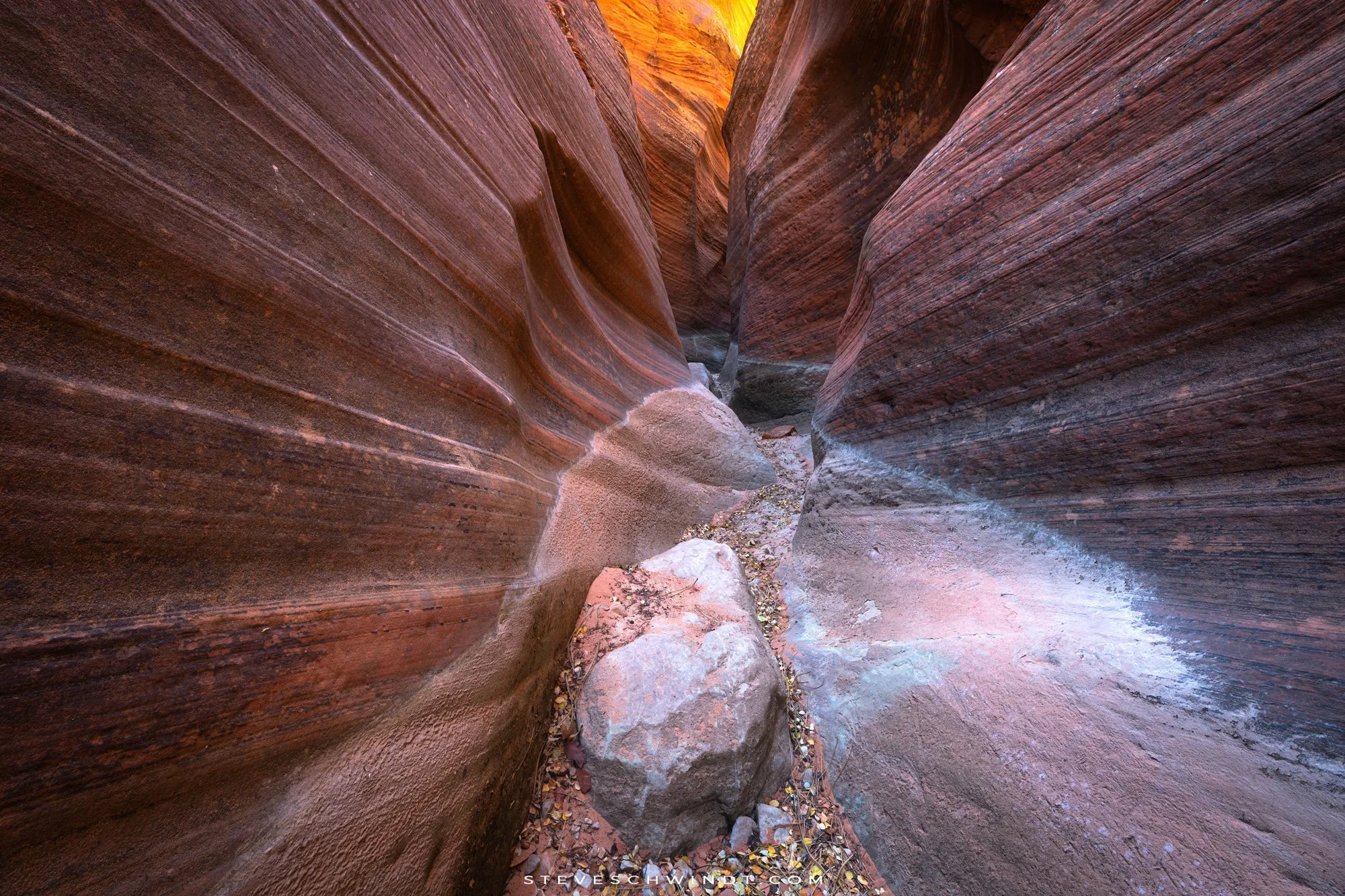 KeyholeCanyonRock-2000.jpg