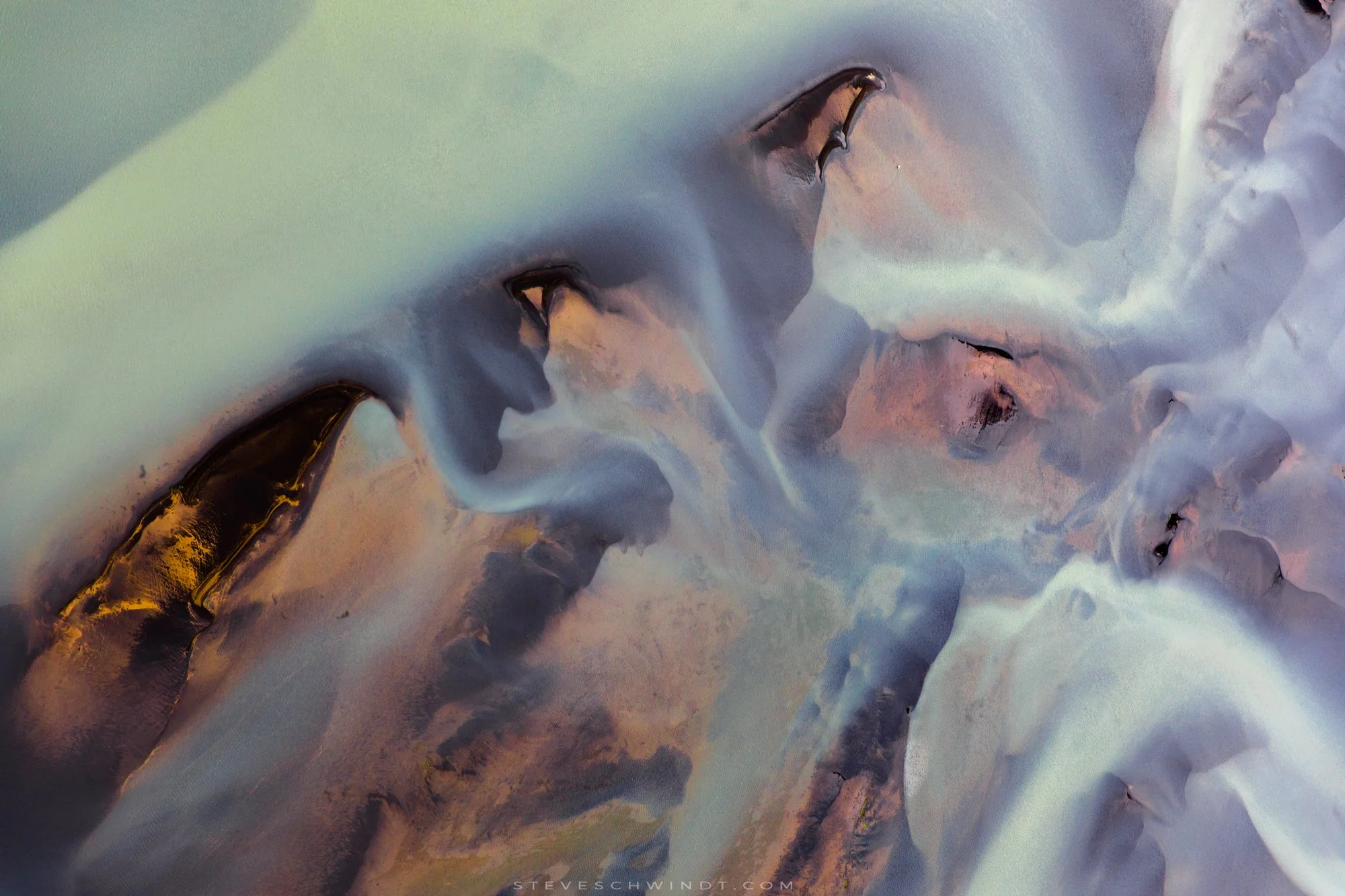 IcelandAerial16-2000.jpg