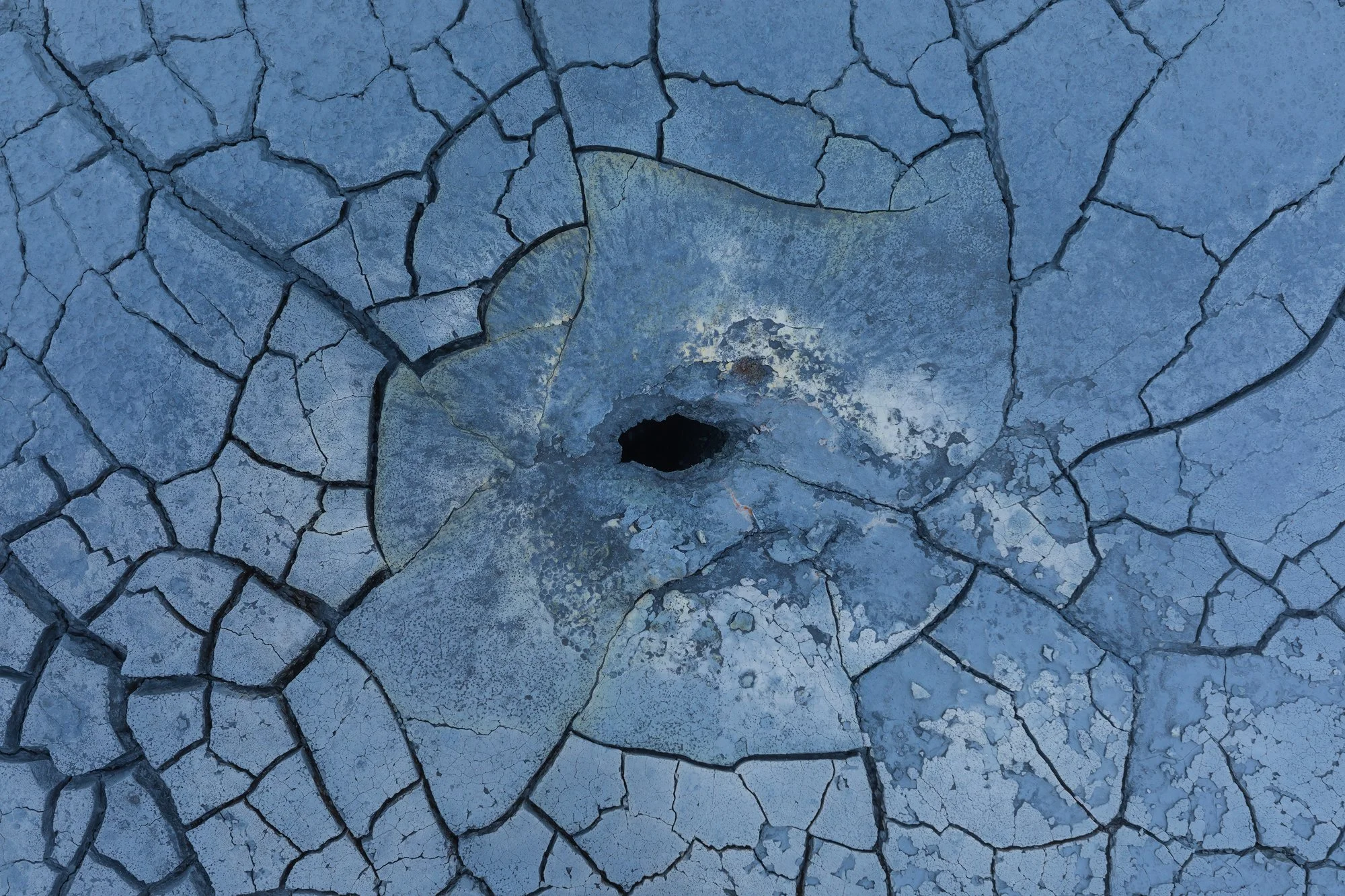 IcelandGeothermalMud2-2000.jpg