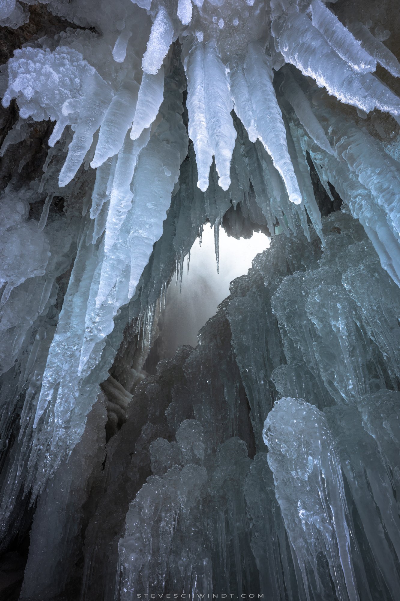 PantherFallsIcePortal1-2000.jpg