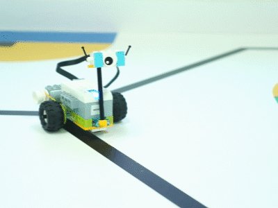 LEGO-WeDo-2.0-Milo-Nullspace-Robotics-2.gif