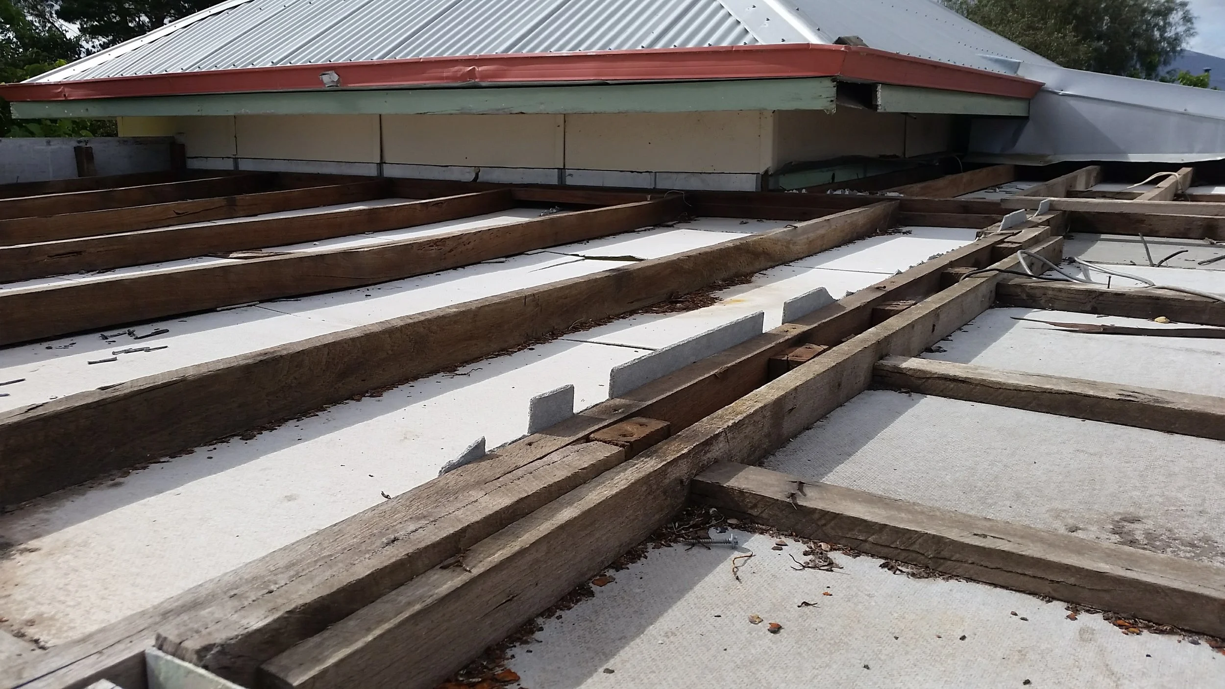Damaged asbestos ceiling