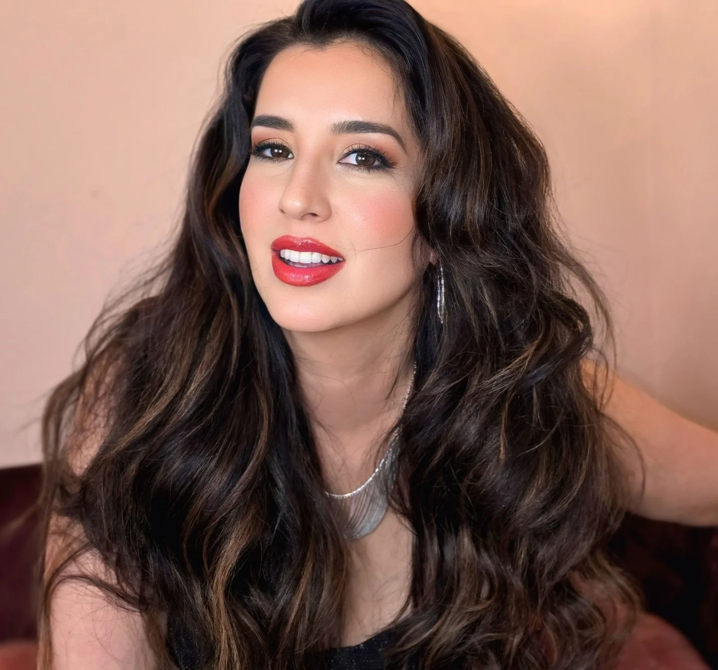 Big thanks to Eugene Weekly and Savannah Brown for telling my most embarrassing story, a win and a fail wrapped in one 😆🫣 🦷 of how my dear friend Apples paid for my teeth, instead of getting a record deal. It&rsquo;s a pretty crazy story- the timi