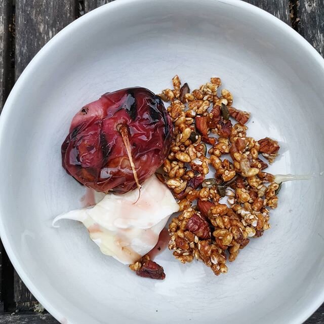 Grilled white peach with marscapone and the outrageously good ashura cereal from @honeyandco. Last night's pudding, but quite conceivably today's breakfast too.