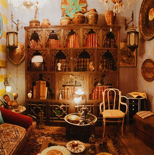 A gorgeous gallery/shop we stumbled upon. #designgoals