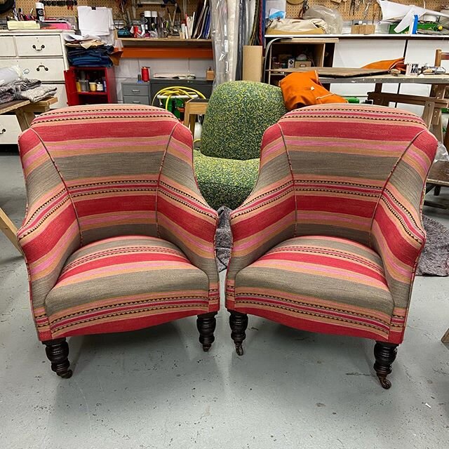 Merry Christmas you filthy animals! Last job out the door....someone crack open the baileys! Fully traditional sprung and stitched seat upholstered in heavy weave striped fabric. A challenging pattern match as the fabric had a natural uneven weave bu