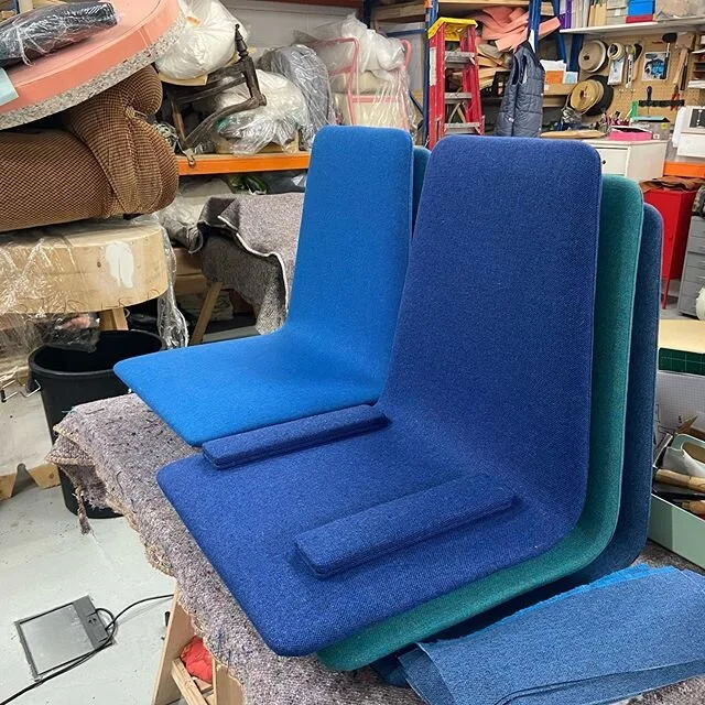 Blue calm in the chaos