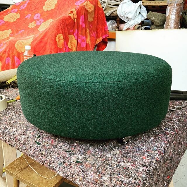 Really wanted to make a footstool for home, a girls gotta stretch her legs out ya know? So whilst making trying to make a shoddy base, @emmacollected suggested I chop off the base of her unwanted chair frame as it was a ready made circular footstool 