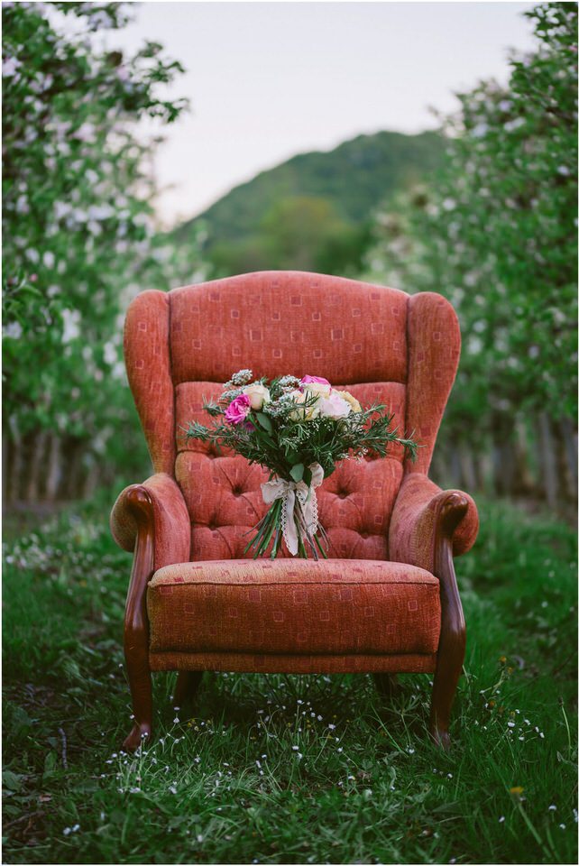 poroka-wedding-inspiration-spring-styled-session-sanjska-obleka-nika-grega-orchard-themed-destionation-photographer-slovenia-poročni-fotograf-slovenija-europe-boho-romantic-vintage 068.jpg