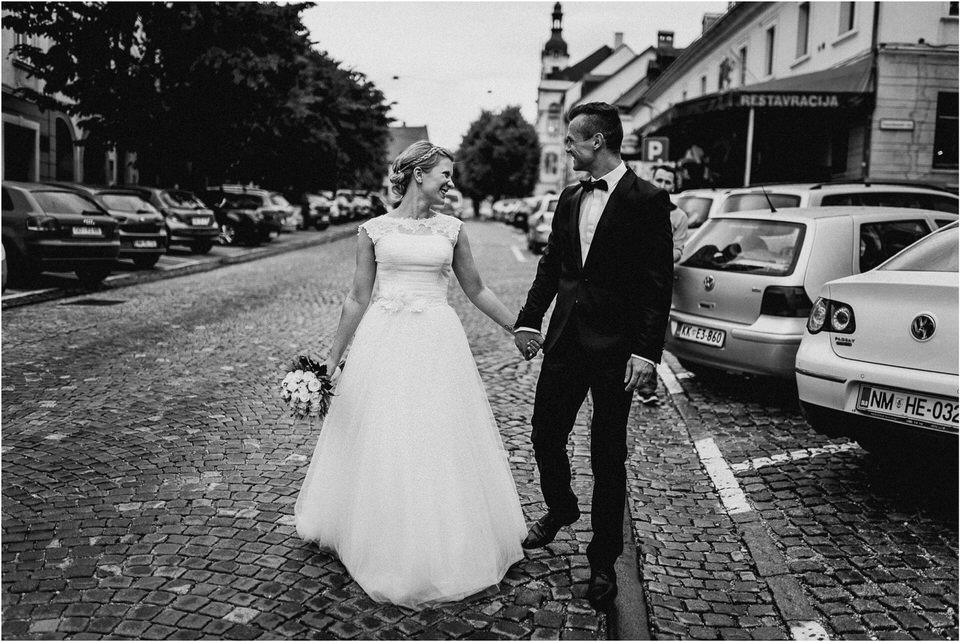 04 rustic barn wedding slovenia kozolec dezela kozolcev poroka zunaj novo mesto sentrupert prepih dolenjska slovenija (6).jpg