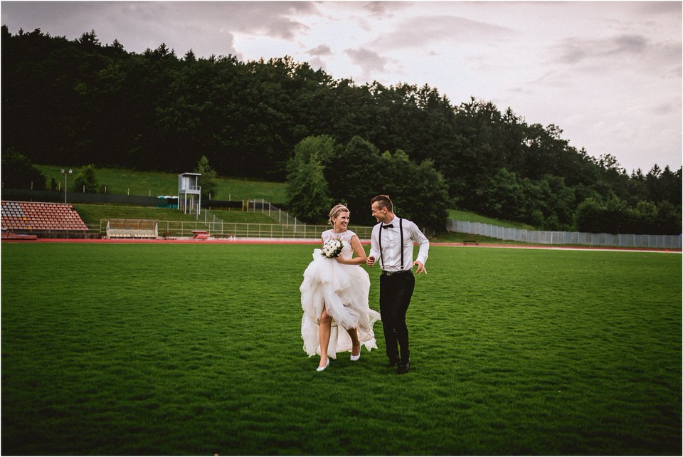 04 rustic barn wedding slovenia kozolec dezela kozolcev poroka zunaj novo mesto sentrupert prepih dolenjska slovenija (11).jpg