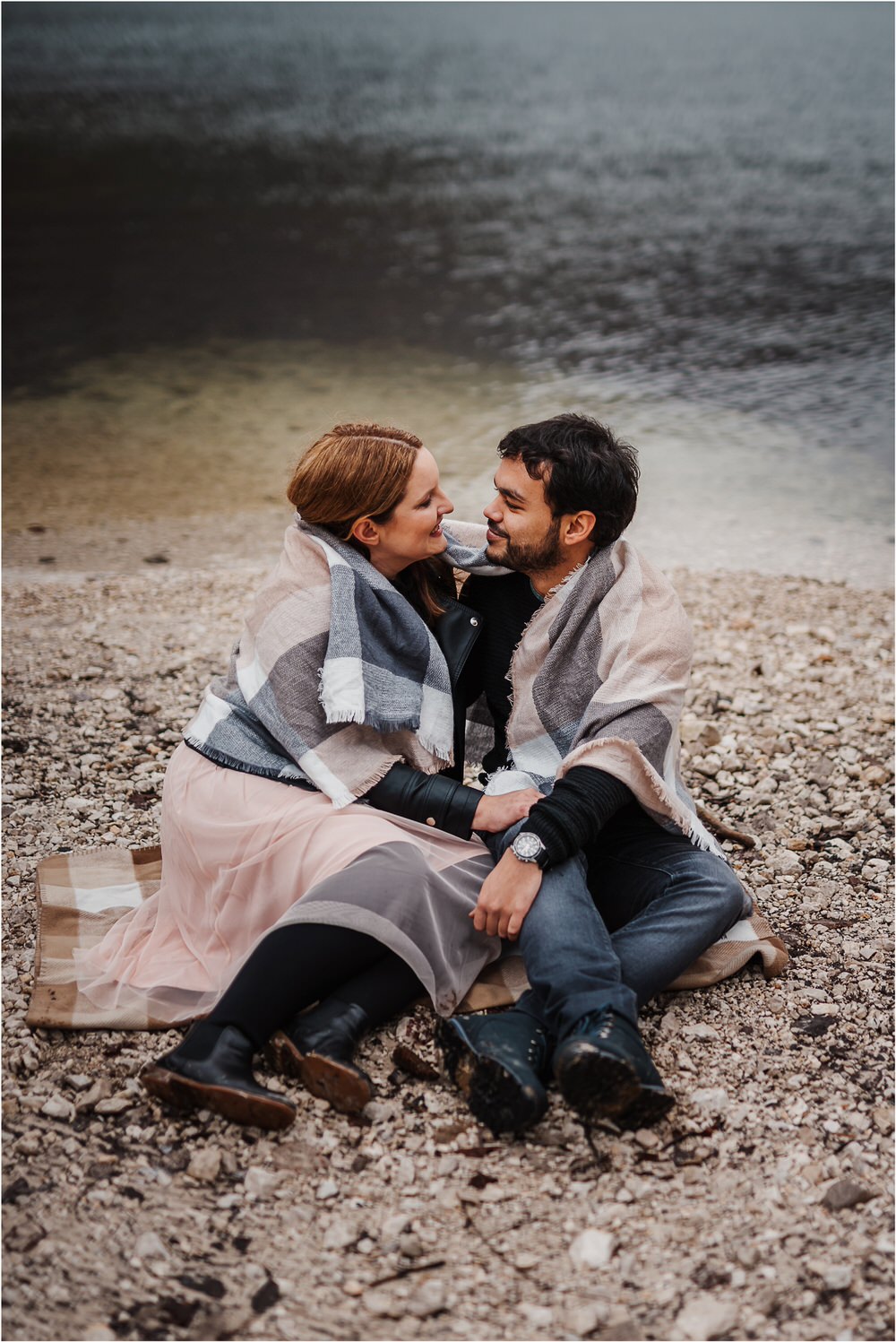 lake bohinj engagement photographer slovenia zaroka bohinjsko jezero fotografiranje bohinj slovenija naravno timeless 0020.jpg