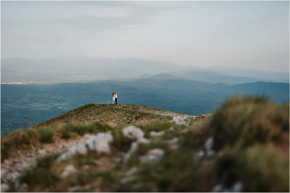 nanos slovenia mountain engagement poroka zaroka zarocno fotografiranje boho wedding chic nika grega slovenia slovenija 0038.jpg