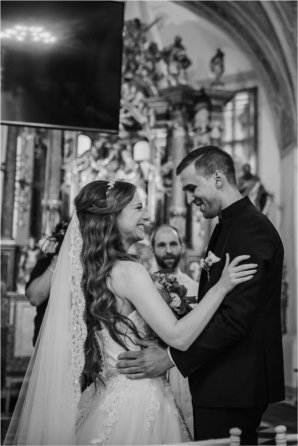 zicka kartuzija poroka porocni fotograf fotografija luka in ben loce elegantna poroka slovenski porocni fotograf  0036.jpg