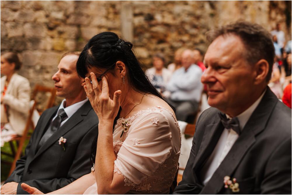 zicka kartuzija poroka porocni fotograf fotografija luka in ben loce elegantna poroka slovenski porocni fotograf  0057.jpg
