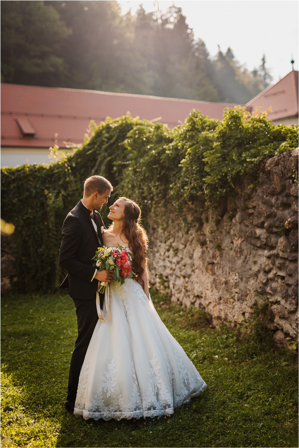 zicka kartuzija poroka porocni fotograf fotografija luka in ben loce elegantna poroka slovenski porocni fotograf  0074.jpg