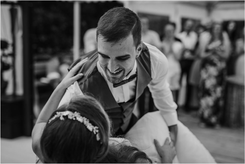 zicka kartuzija poroka porocni fotograf fotografija luka in ben loce elegantna poroka slovenski porocni fotograf  0110.jpg
