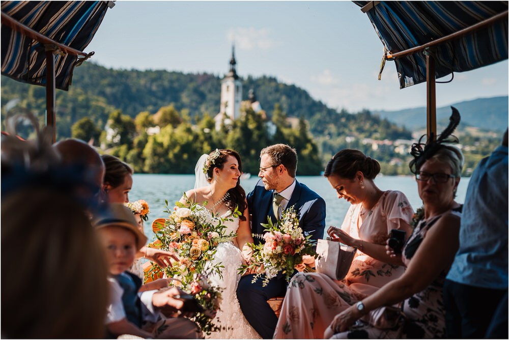 lake bled slovenia wedding vila bled sanjski sopek bled castle ceremony outdoor romantic wedding photographer photography natural candid bright 0080.jpg