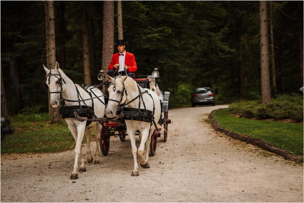 brdo kranj strmol castle wedding poroka slovenia slovenija grad outdoor porocni fotograf photographer destination 0032.jpg